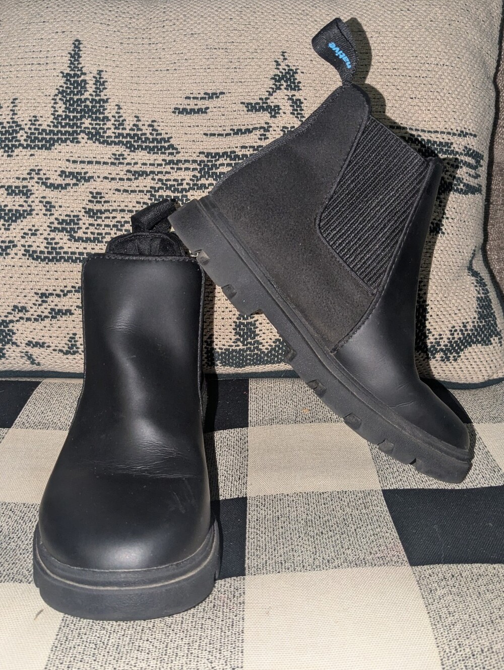 Native Black Kensington Chelsea Boots. Children Size 13.